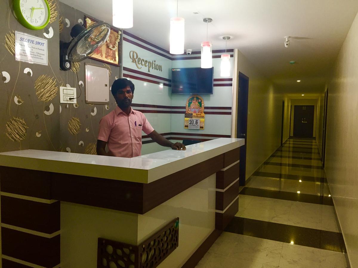 ホテルDevibala Residency Villupuram エクステリア 写真